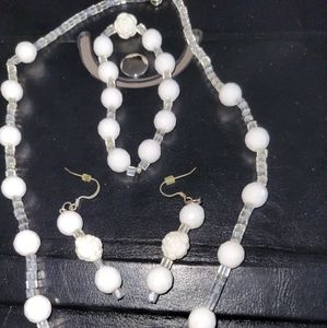 4pc Necklace set